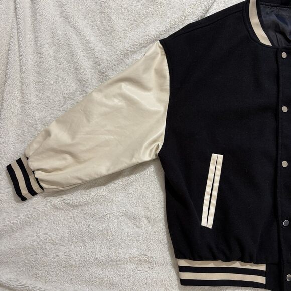 Daisy Mens Letterman Varsity Jacket Size Large Black and White Casual - Picture 2 of 10